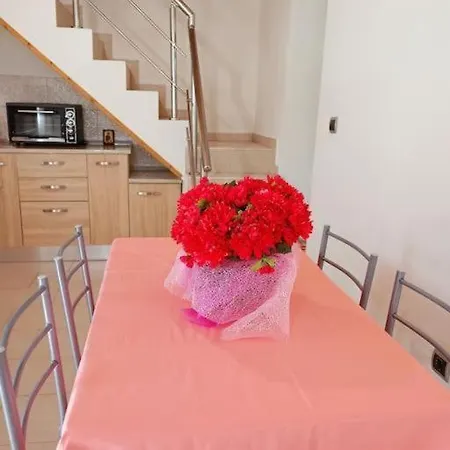 アパート Sunnyside Rhodes City