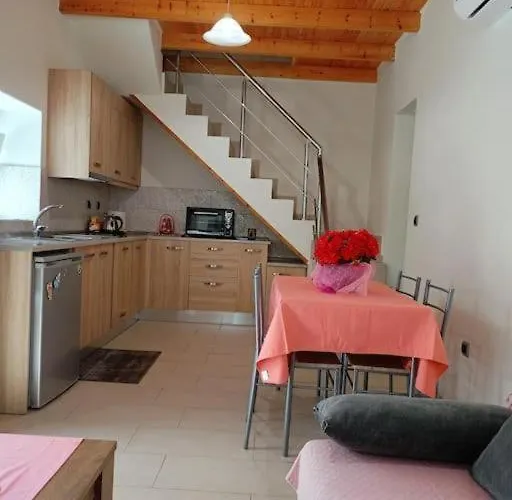 Sunnyside Apartman *